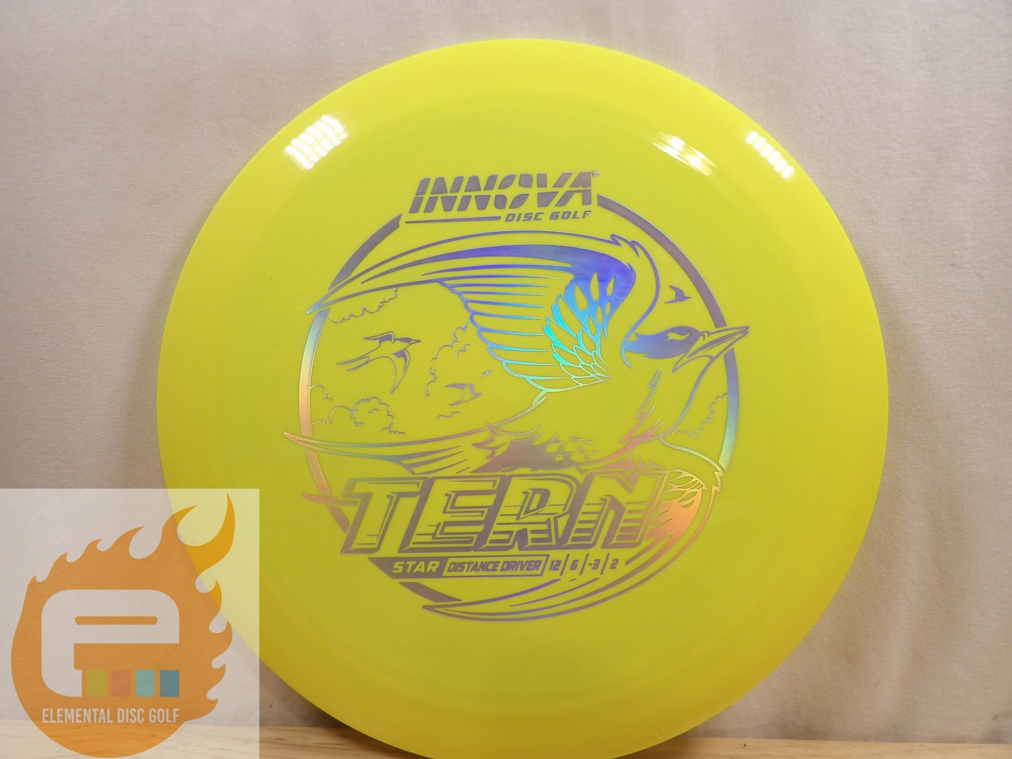 Innova Star Tern ( 12 / 6 / - 3 / 2 ) - Elemental Disc Golf