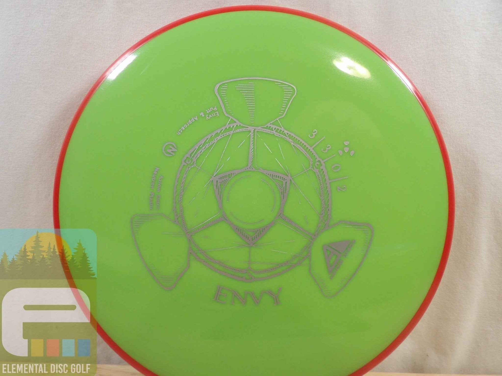 Axiom Neutron Envy (3/3/0/2) - Elemental Disc Golf