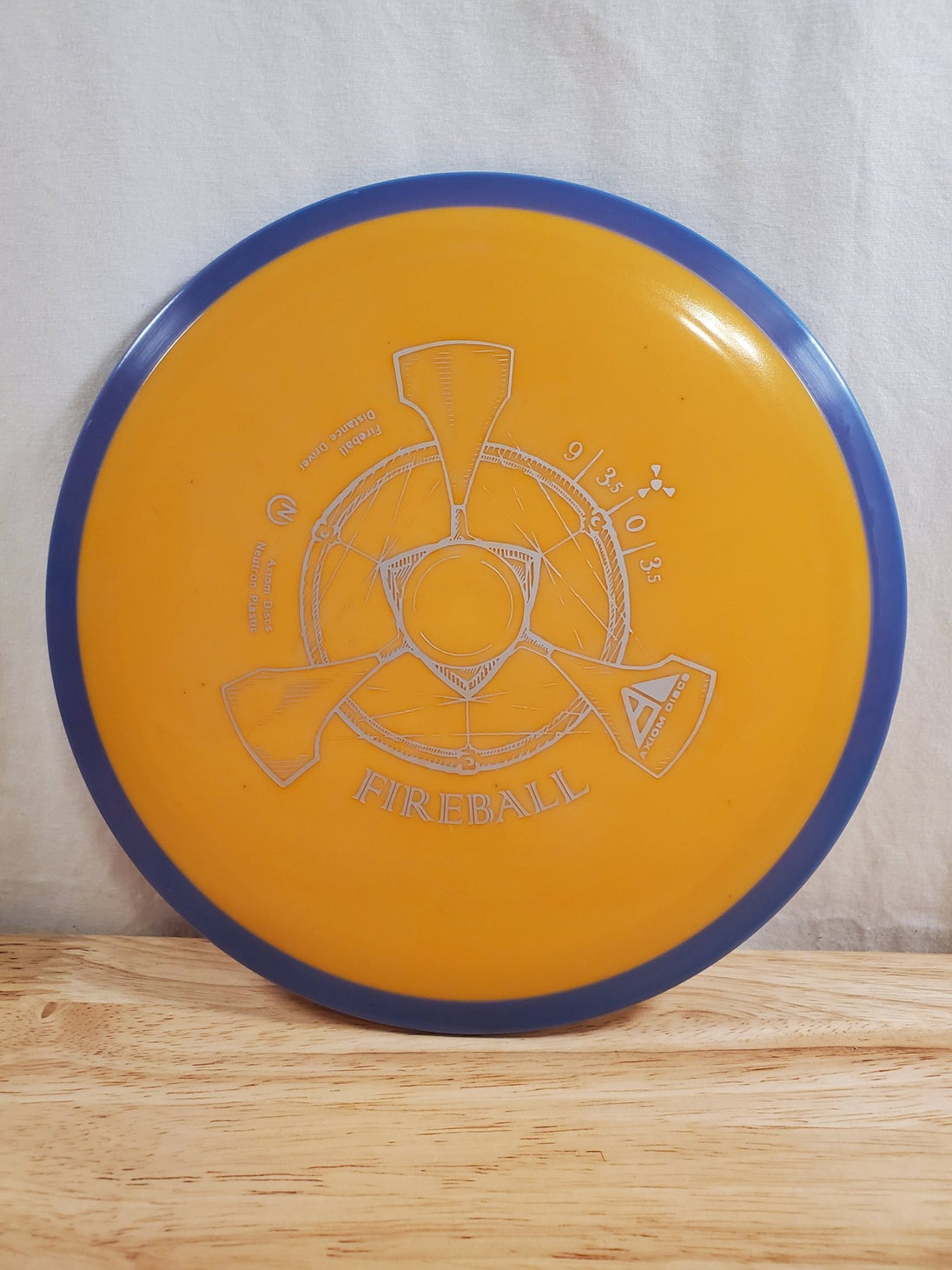 Axiom Neutron Fireball - Elemental Disc Golf