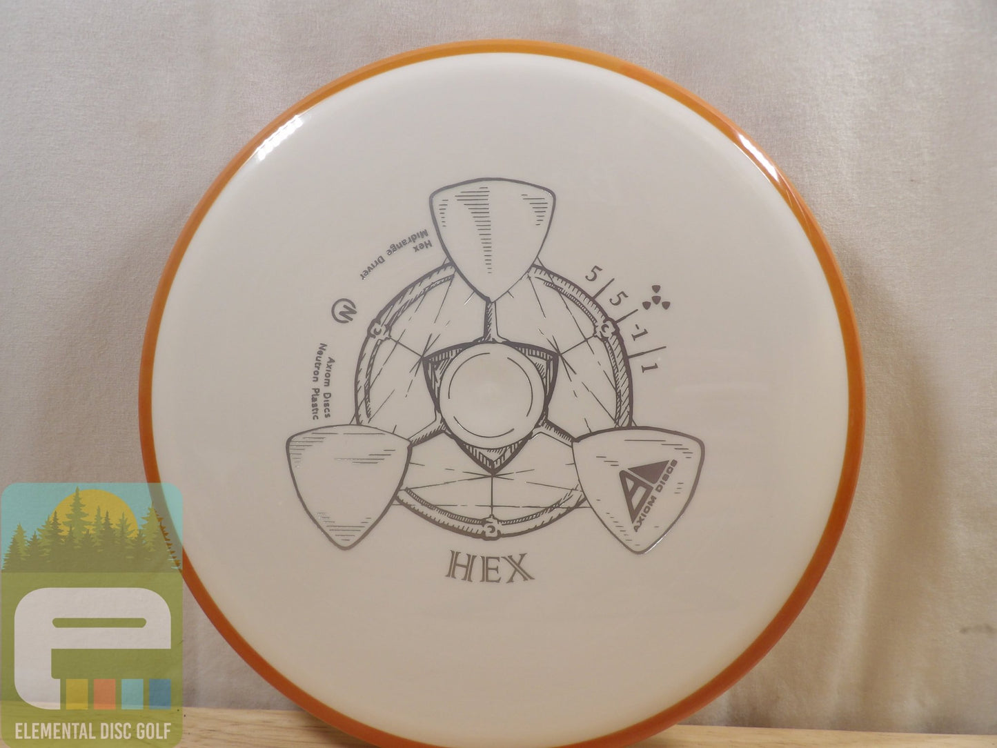 Axiom Neutron Hex ( 5 / 5 / - 1 / 1 ) - Elemental Disc Golf