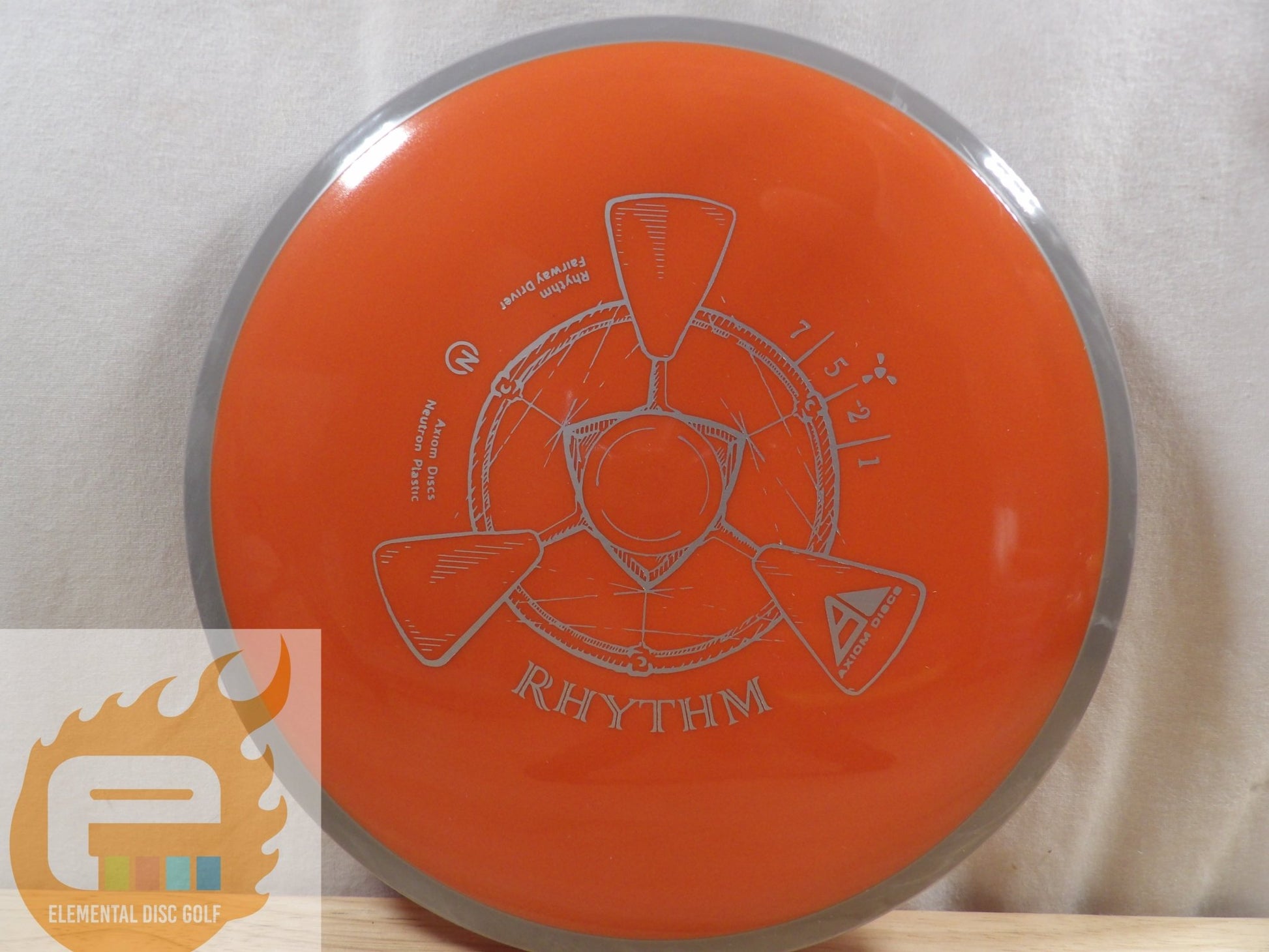 Axiom Neutron Rhythm (7/5/ - 2/1) - Elemental Disc Golf