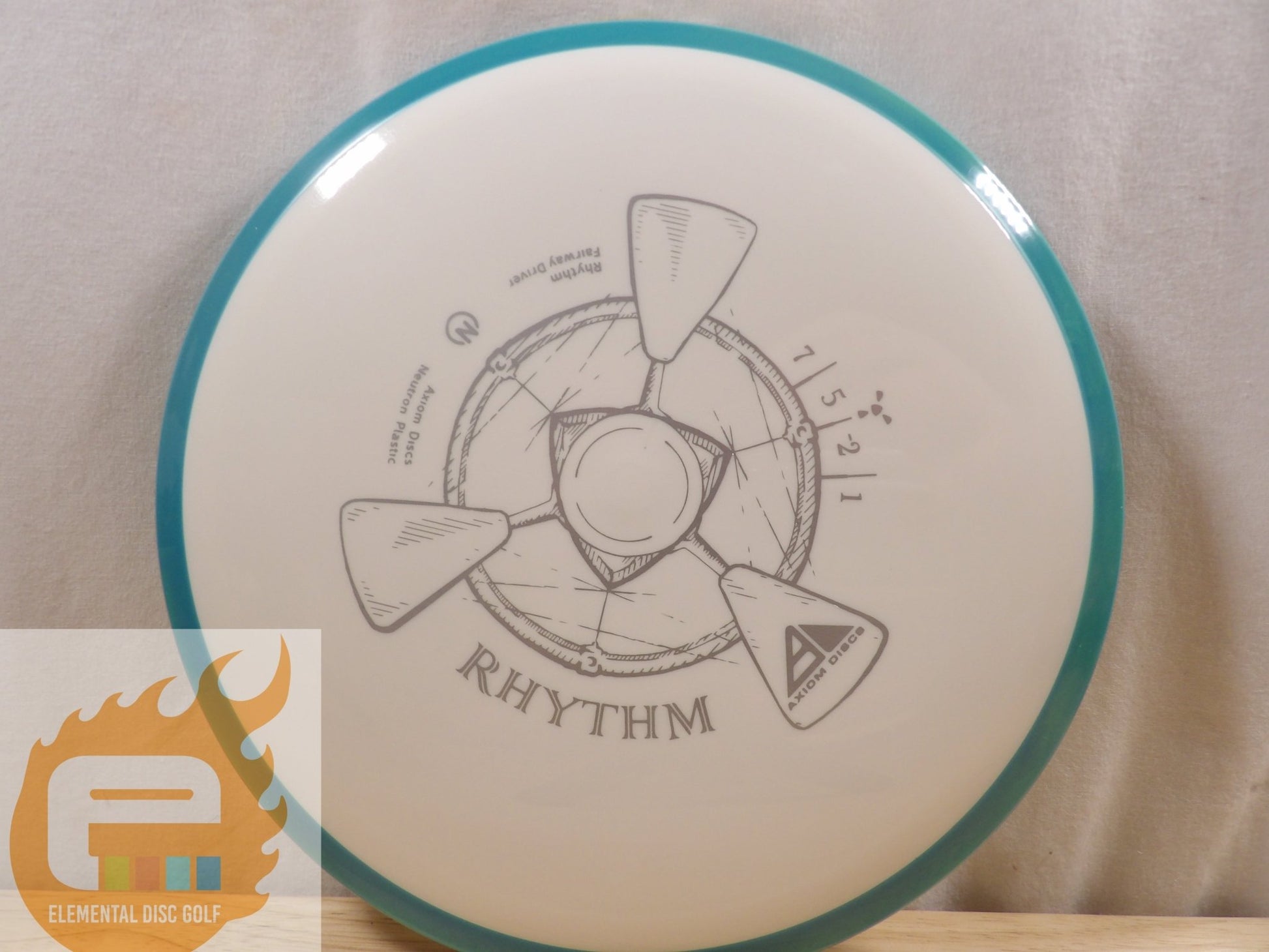 Axiom Neutron Rhythm (7/5/ - 2/1) - Elemental Disc Golf