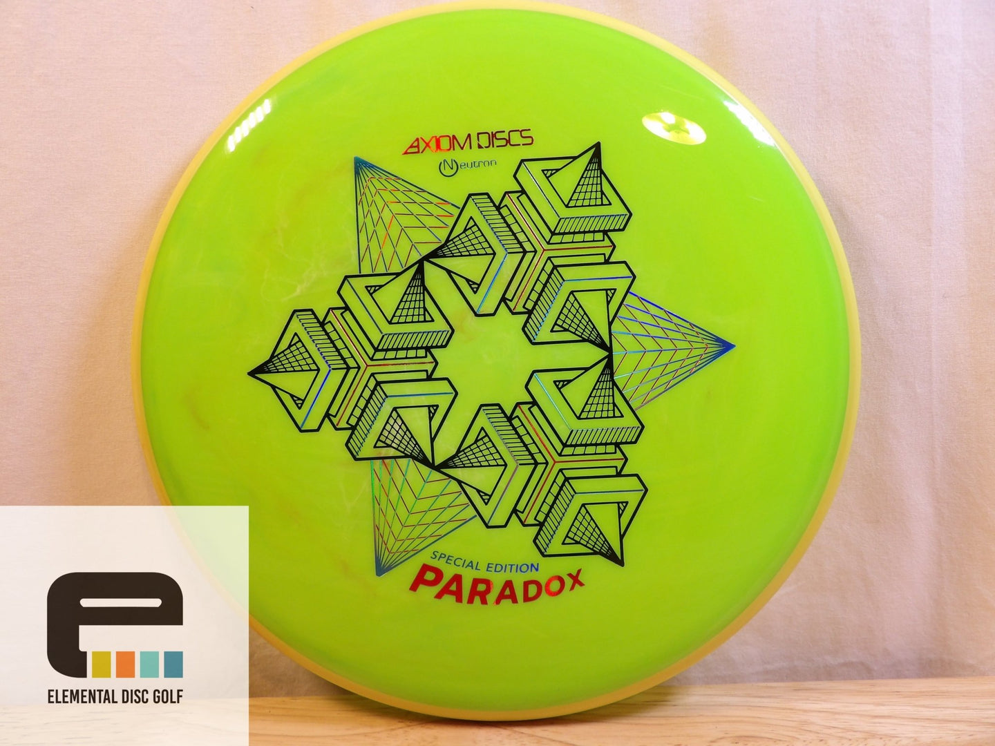 Axiom SE Neutron Paradox - Elemental Disc Golf