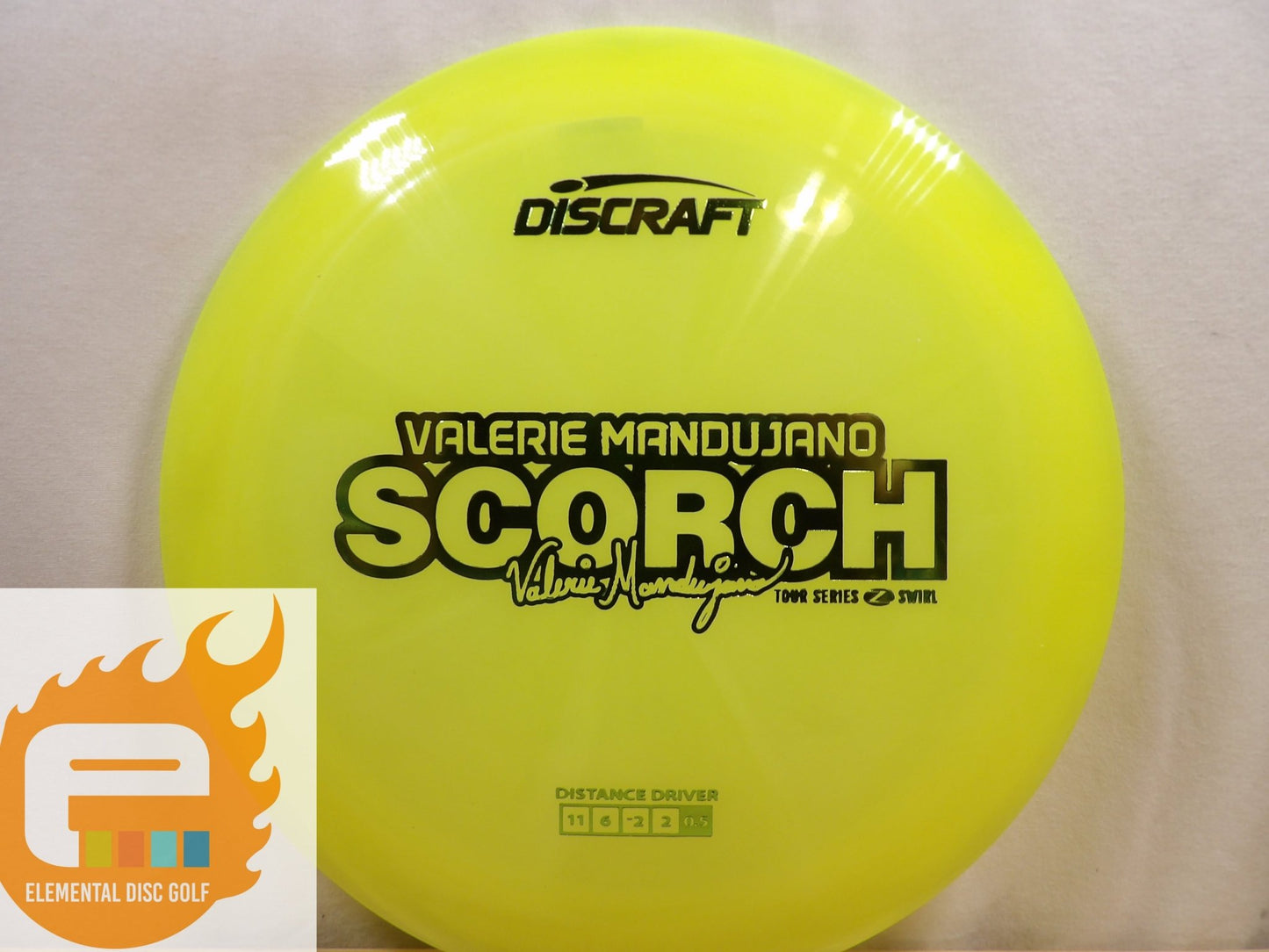 Discraft Z Swirl Scorch (2025 Valerie Mandujano) - Elemental Disc Golf